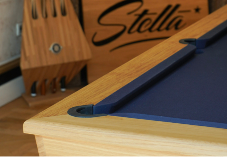 Le Standard 2m10, le Billard Americain table en chêne Stella