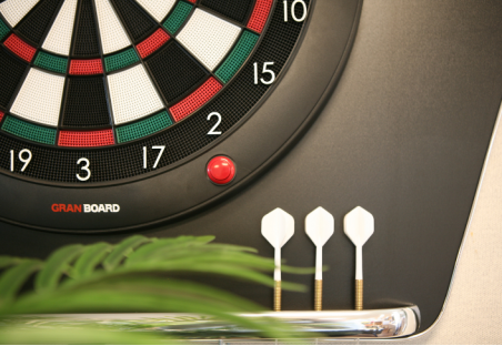 Jeu de fléchettes : support & cible de fléchette Stella 🎯