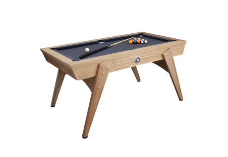 Chiberta, the compact American billiard table