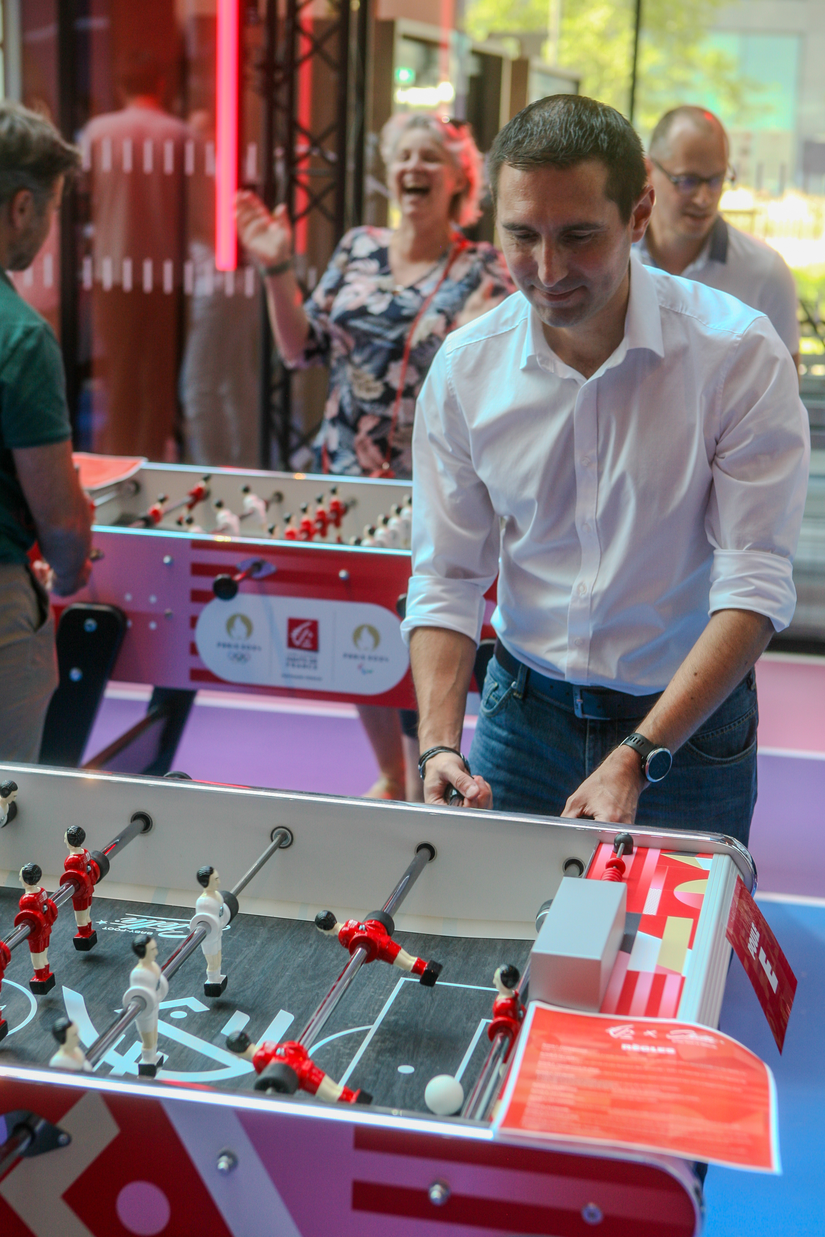 Tounoi de baby-foot à la caisse d'épargne pendant les jeux olympiques