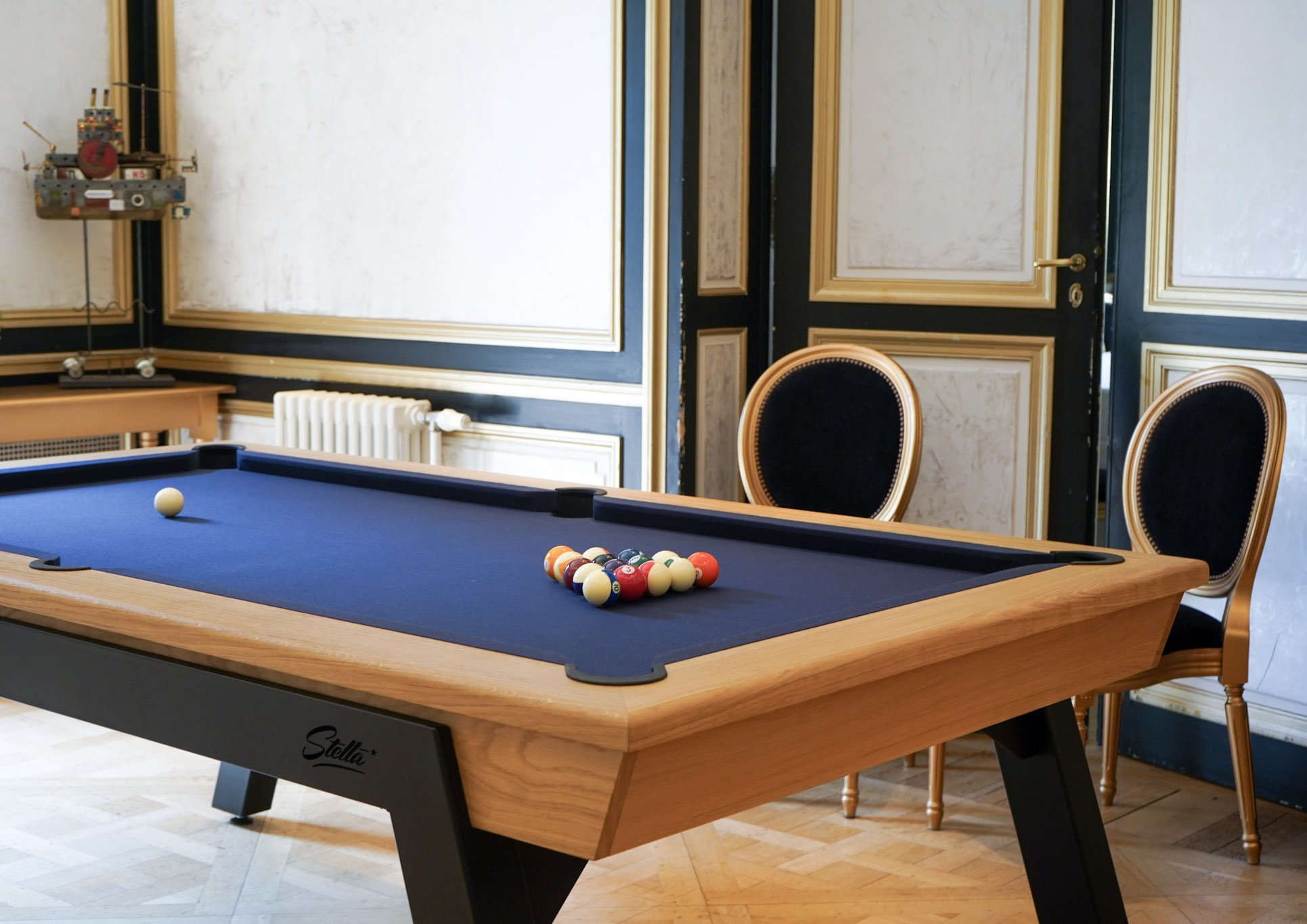 The Scipion pool table